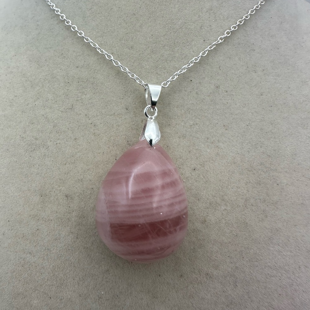 Madagascar Rose Quartz Teardrop Pendant Necklace on Silver Plated Box Chain - Picture 11 of 11